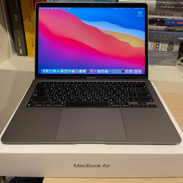 MacBook Air M1 13″ CPU8 GPU8 - 8Go